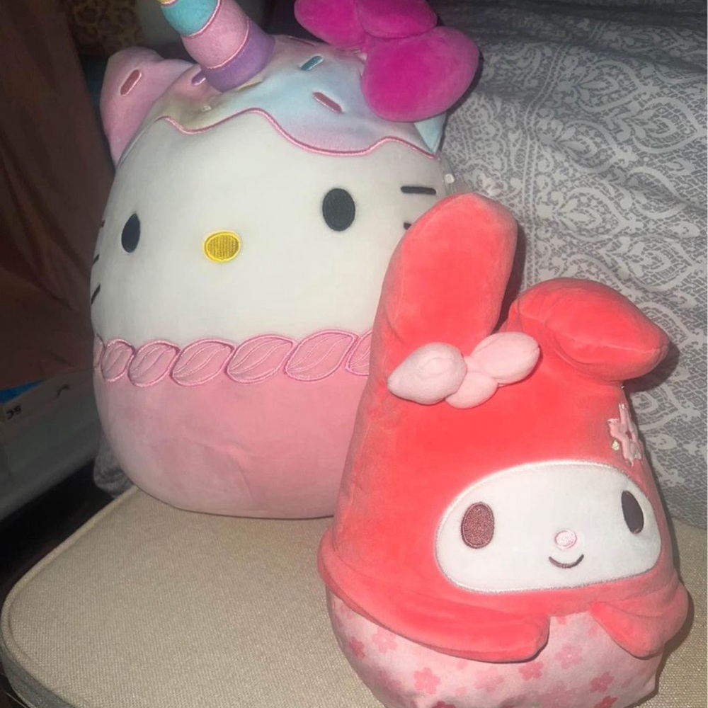 Hello kitty Melody squishmallows NWT DCD